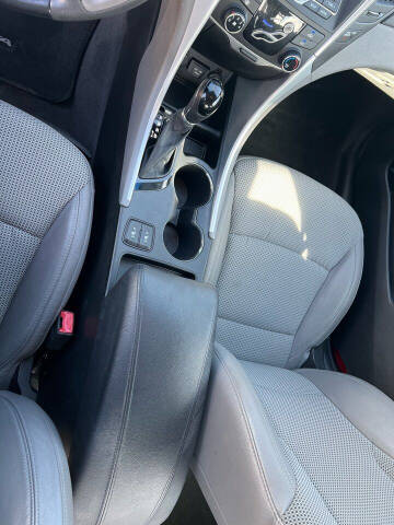 2013 Hyundai Sonata SE