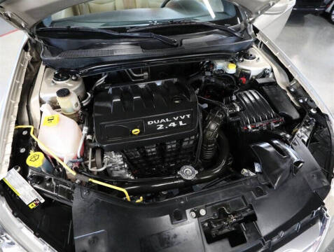 2013 Chrysler 200 Touring