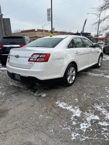 2013 Ford Taurus SEL