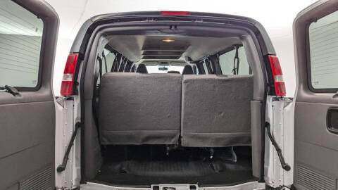2023 Chevrolet Express LS 3500