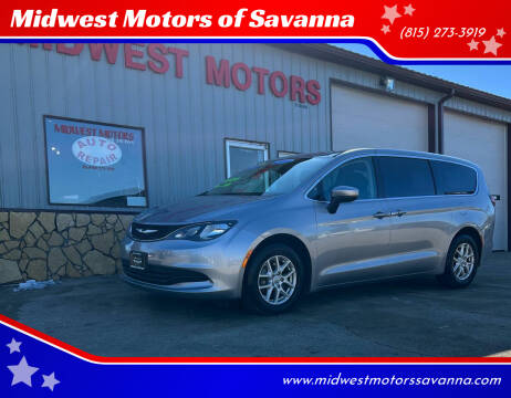 2017 Chrysler Pacifica for sale at Midwest Motors of Savanna in Savanna IL