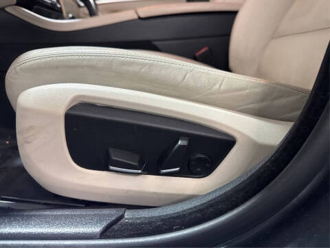 2016 BMW 5 Series 528i