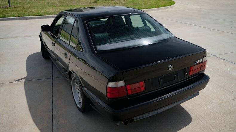 1991 BMW M5