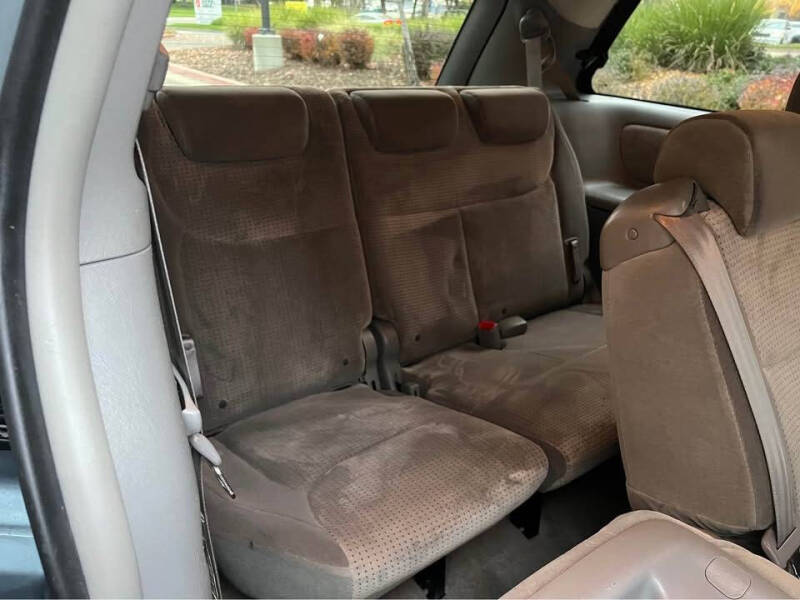 2006 Toyota Sienna LE 8 Passenger