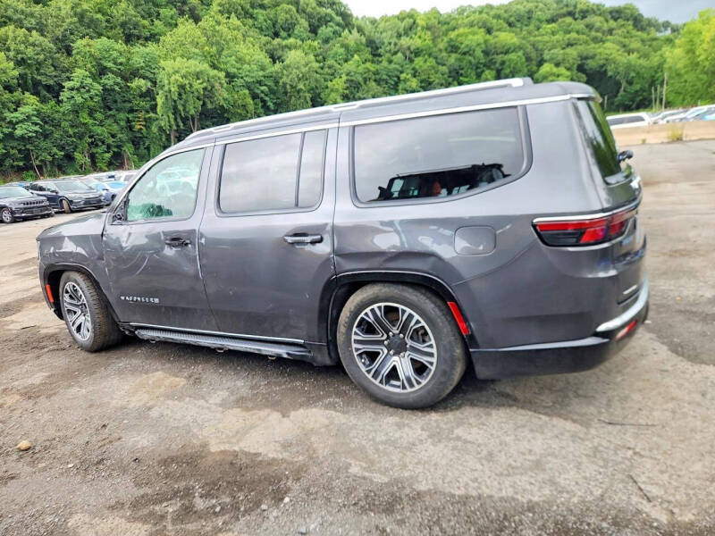 2022 Jeep Wagoneer