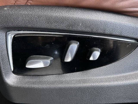 2017 Cadillac Escalade ESV Premium Luxury