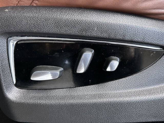 2017 Cadillac Escalade ESV Premium Luxury