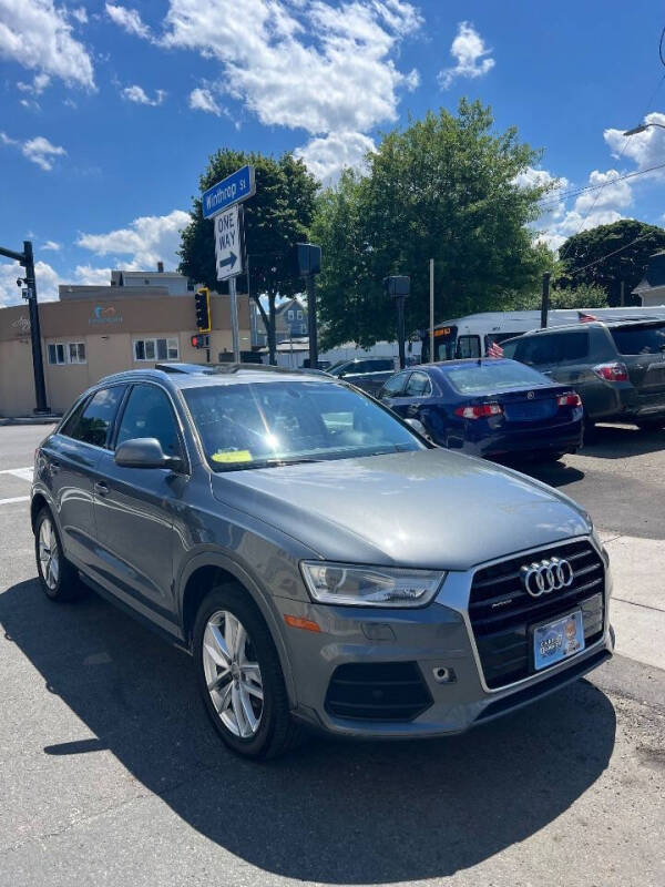 2017 Audi Q3 2.0T quattro Premium Plus