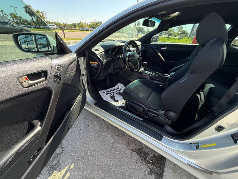 2013 Hyundai Genesis Coupe 2.0T
