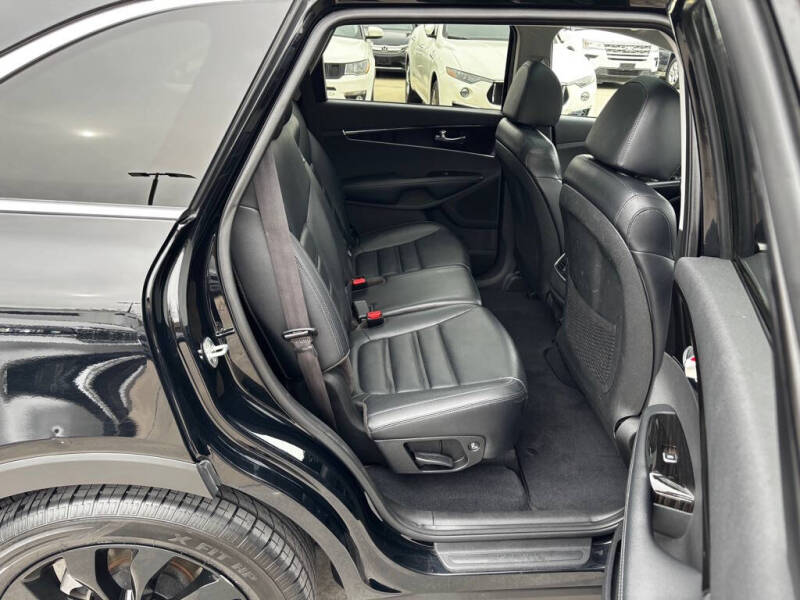 2020 Kia Sorento EX V6