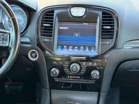 2012 Chrysler 300 S V6