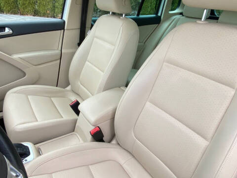 2015 Volkswagen Tiguan SE 4Motion