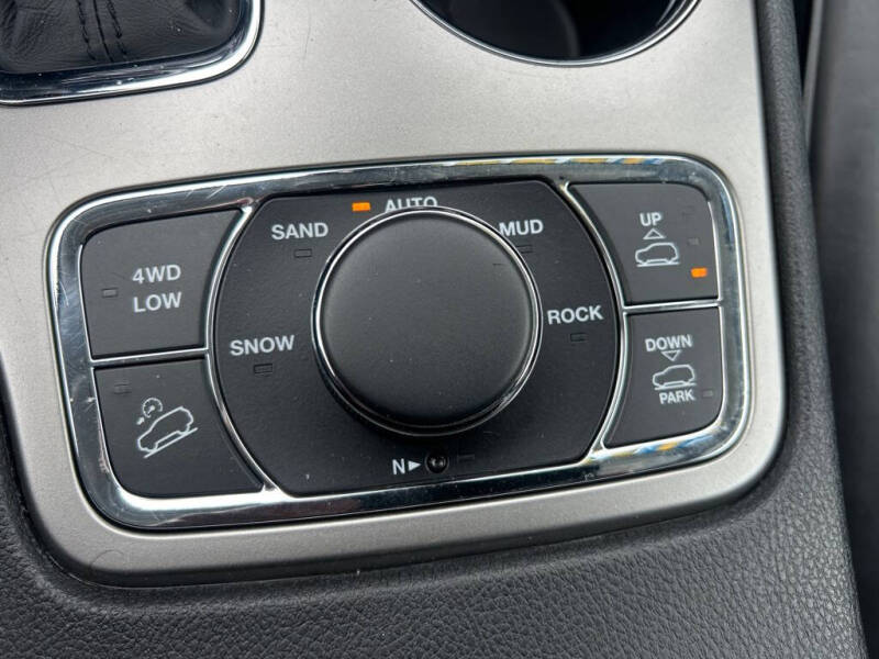 2017 Jeep Grand Cherokee Summit