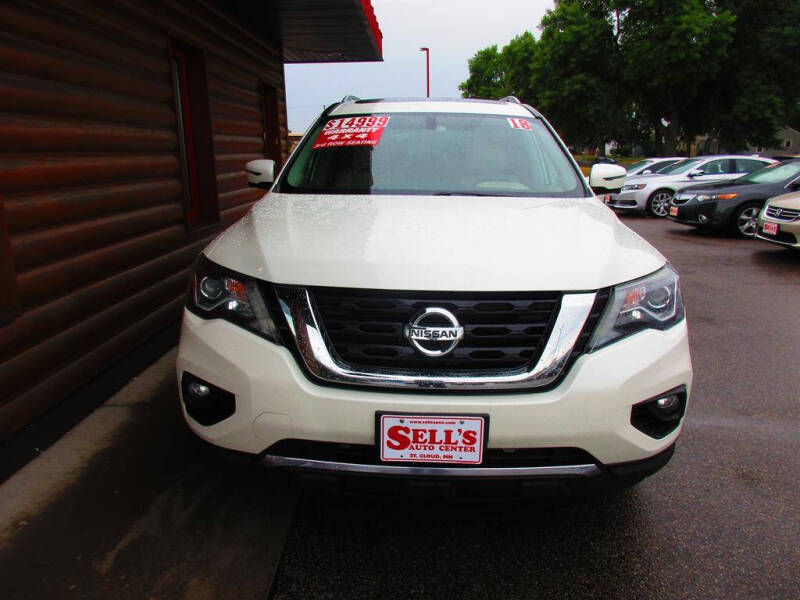 2018 Nissan Pathfinder SL