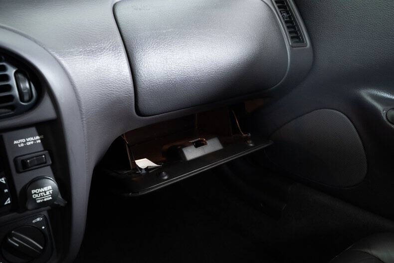 2001 Chrysler Prowler