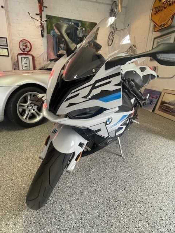 2024 BMW S 1000 RR