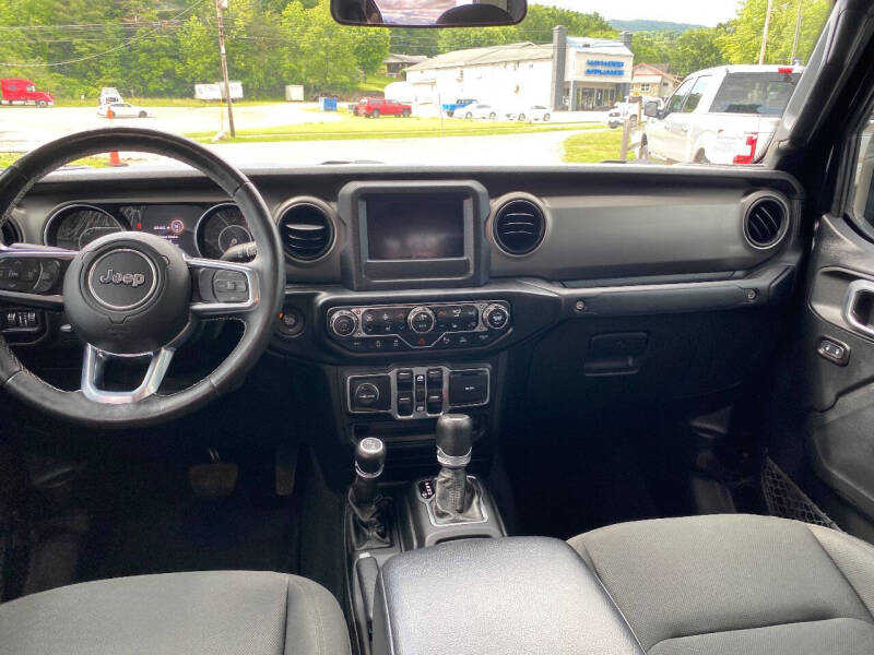 2020 Jeep Gladiator Sport