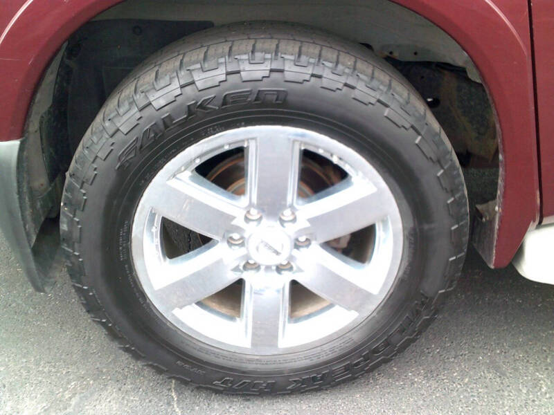 2011 Nissan Armada Platinum