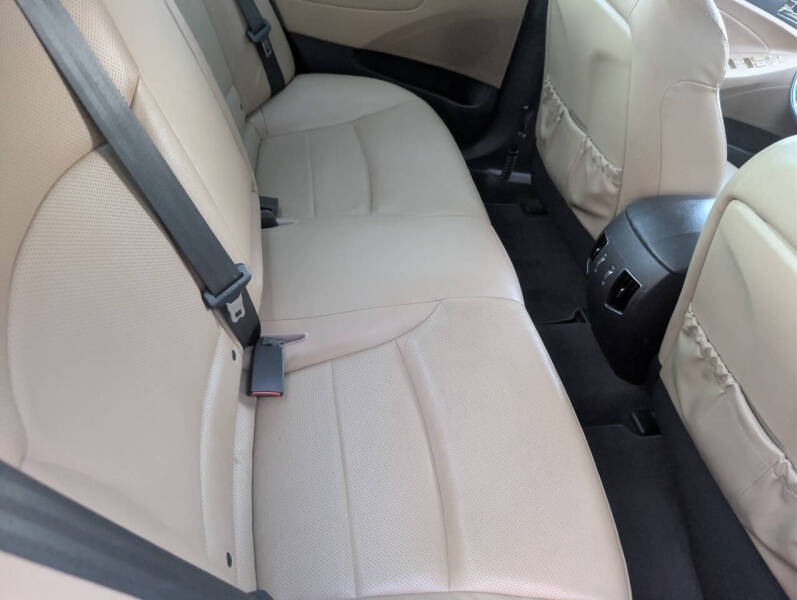 2012 Hyundai Sonata Hybrid