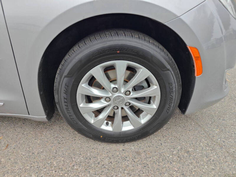 2018 Chrysler Pacifica Touring L