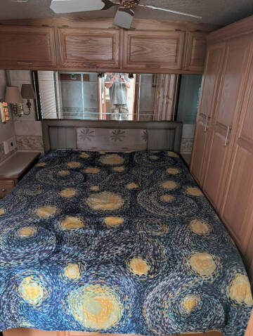 2004 Winnebago Journey