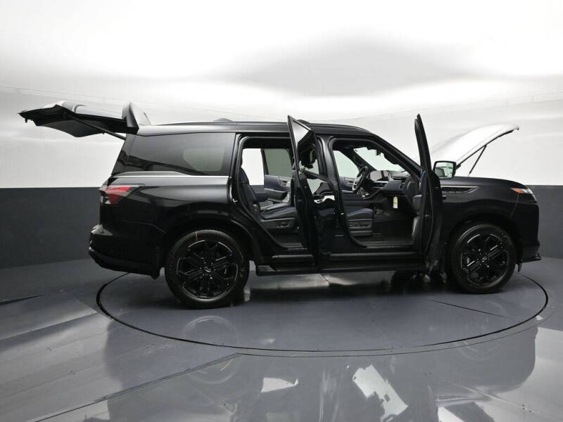 2026 Infiniti QX80 Sport