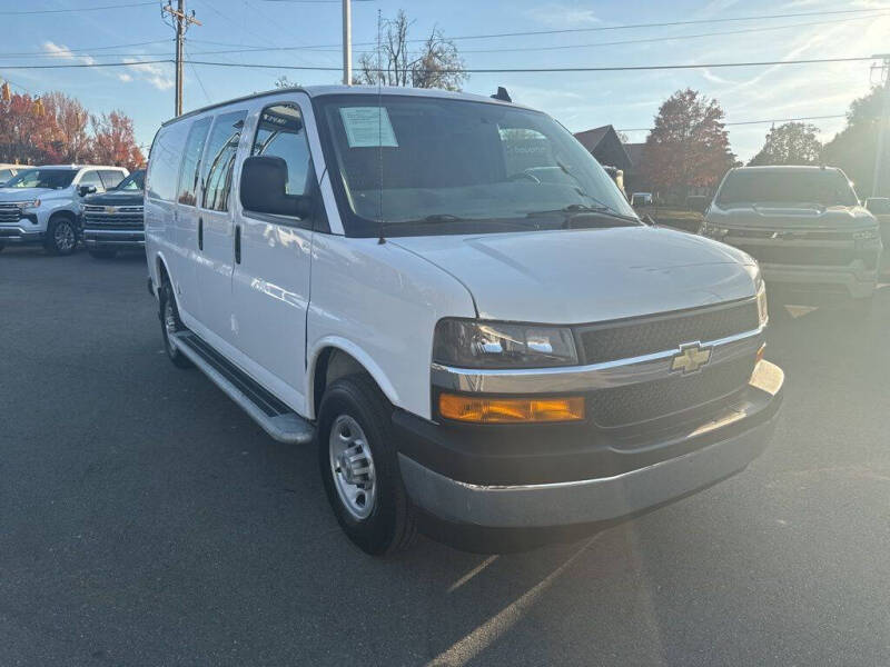 2023 Chevrolet Express 2500
