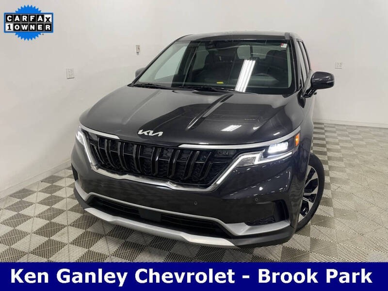 2024 Kia Carnival EX