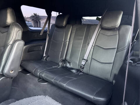 2017 Cadillac Escalade ESV Platinum