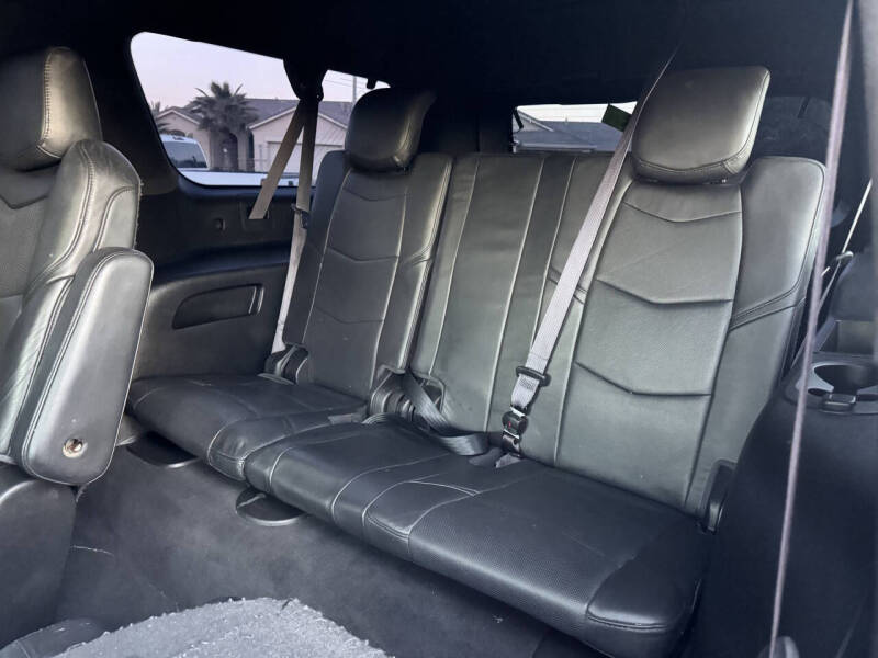 2017 Cadillac Escalade ESV Platinum