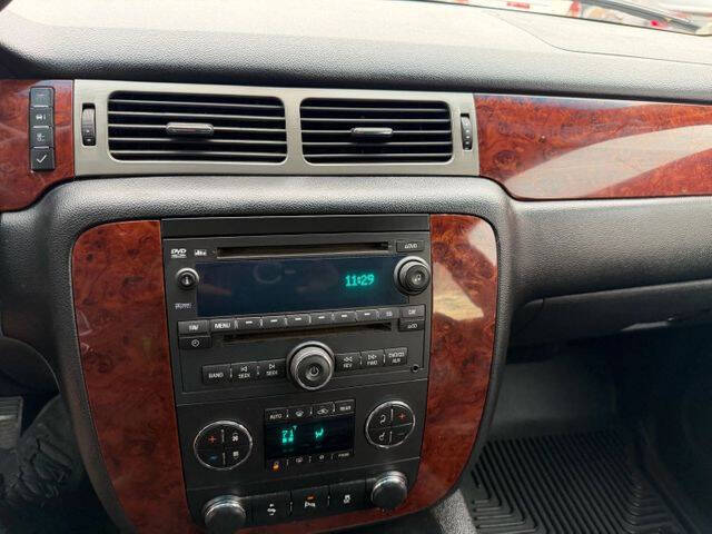 2014 Chevrolet Suburban LT