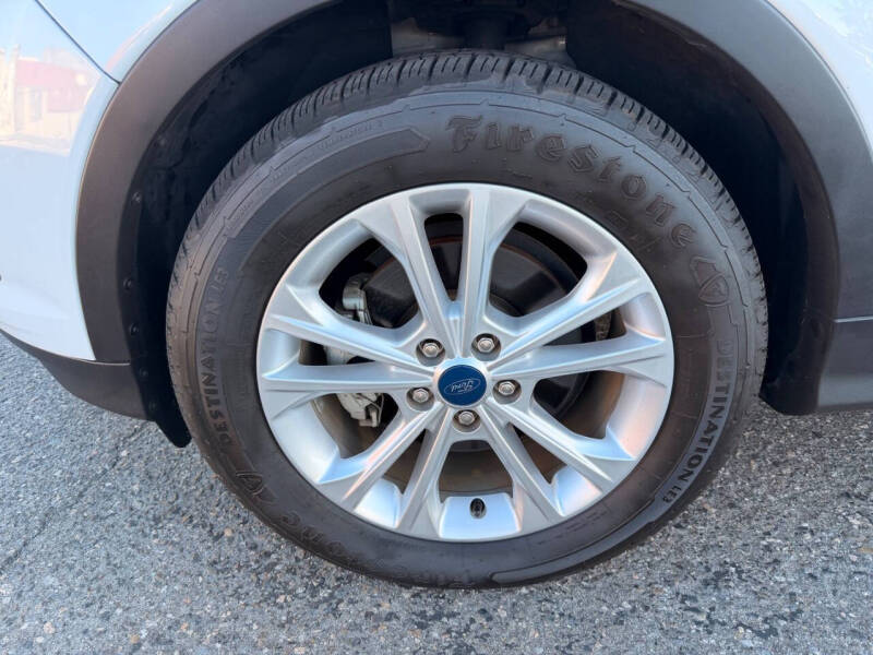 2019 Ford Escape SE