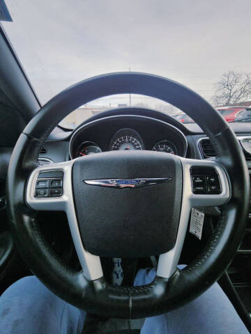 2012 Chrysler 200 Touring