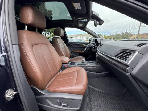 2020 Audi Q5 quattro Premium Plus 45 TFSI