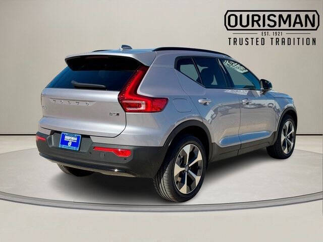 2026 Volvo XC40 B5 Plus