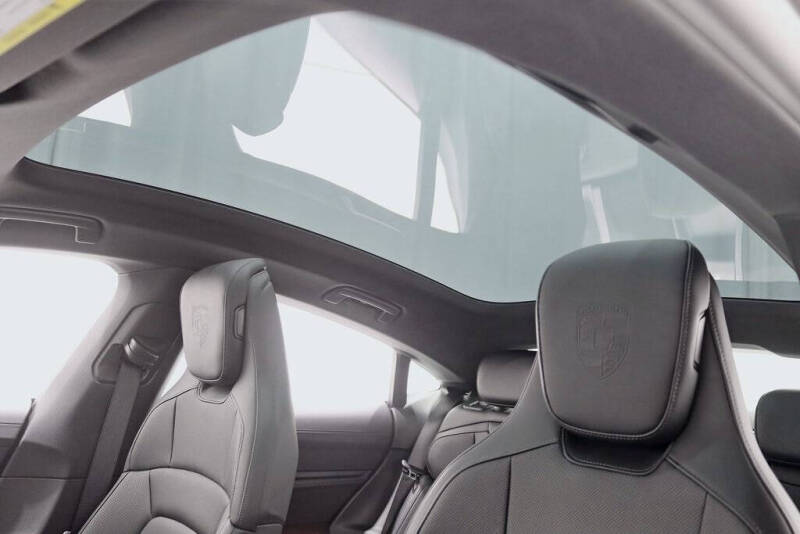 2024 Porsche Taycan 4S