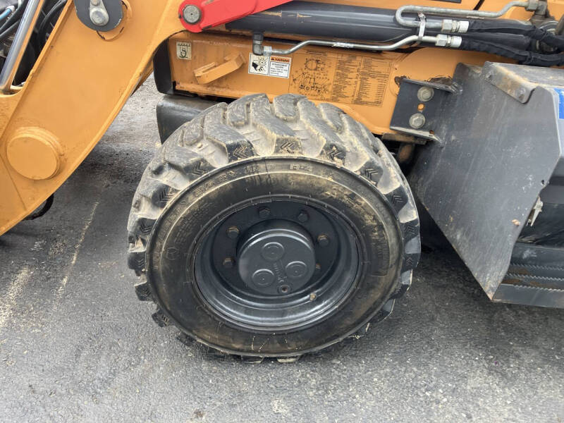 2017 Case IH  580SN