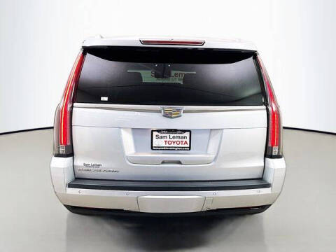 2017 Cadillac Escalade ESV Luxury