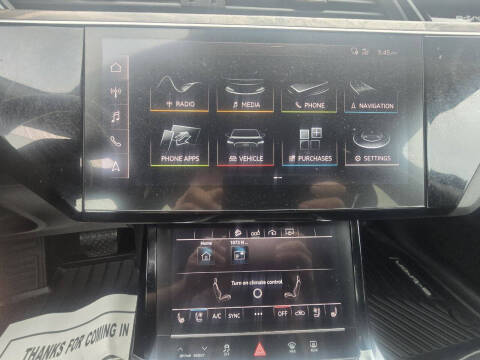 2019 Audi e-tron quattro Premium Plus