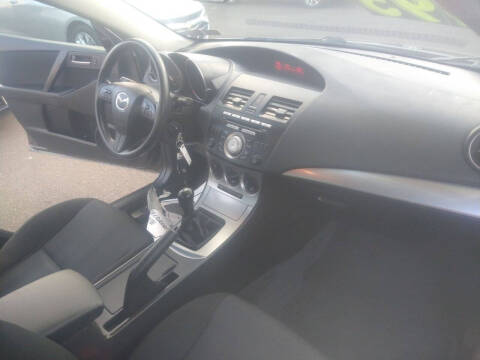 2010 Mazda MAZDA3 i Touring