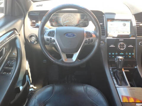 2017 Ford Taurus Limited