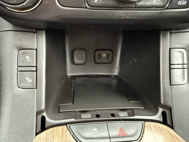 2017 GMC Acadia SLE-2