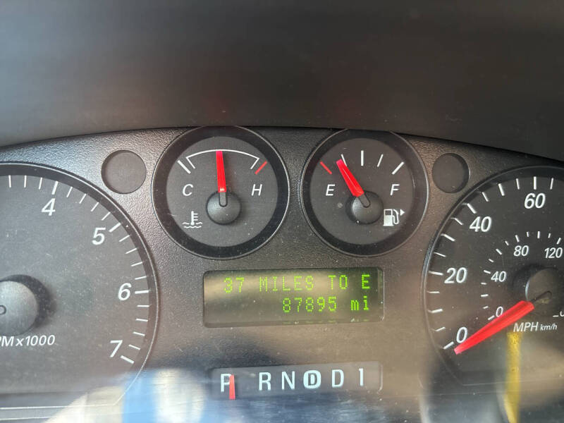 2006 Ford Taurus SE