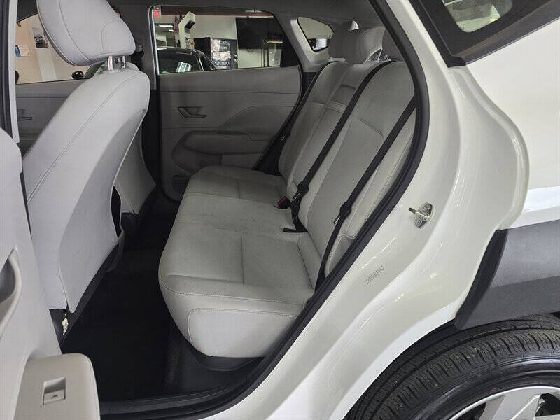 2024 Hyundai Kona SE