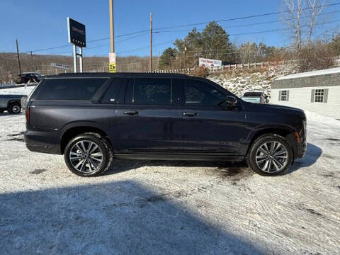 2025 Cadillac Escalade ESV Sport