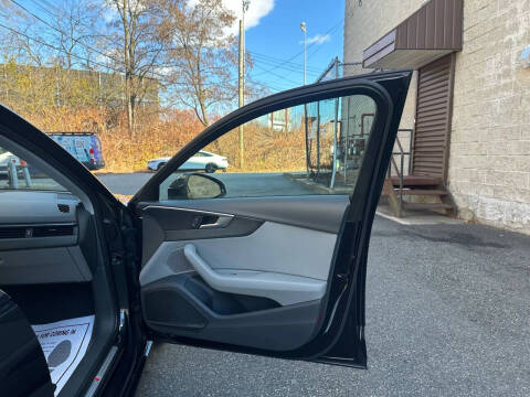 2017 Audi A4 2.0T quattro Premium Plus