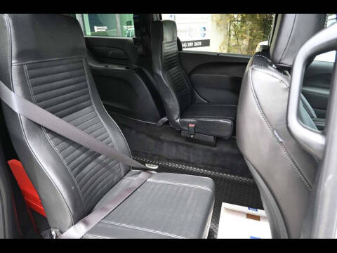 2025 Chrysler Voyager LX