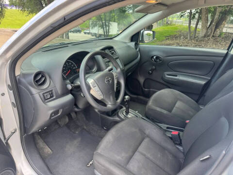 2019 Nissan Versa