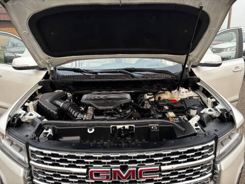 2021 GMC Acadia Denali