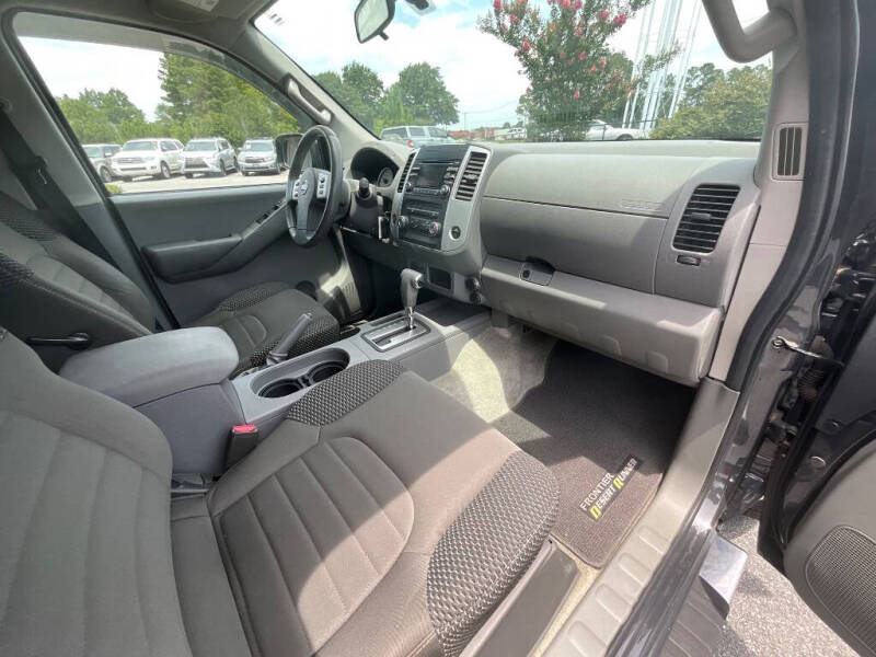 2014 Nissan Frontier Desert Runner